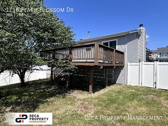 3rd image of 1118 Peach Blossom Dr