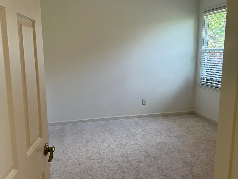 7503 Brookstone Cir — Photo 18