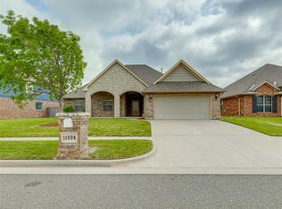 11804 Cherry Point Ln, Yukon, OK 73099