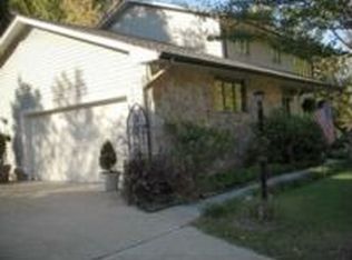 2120 Westwind Dr, Kingsport, TN 37660