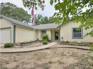121 Lumberjack Ct, Bastrop, TX 78602