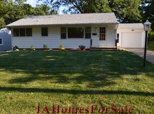 1278 33rd St SE, Cedar Rapids, IA 52403