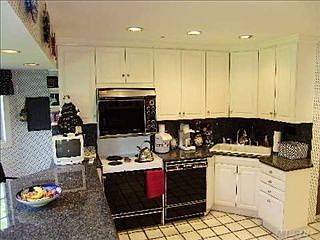4th image of 7 Cambridge Dr