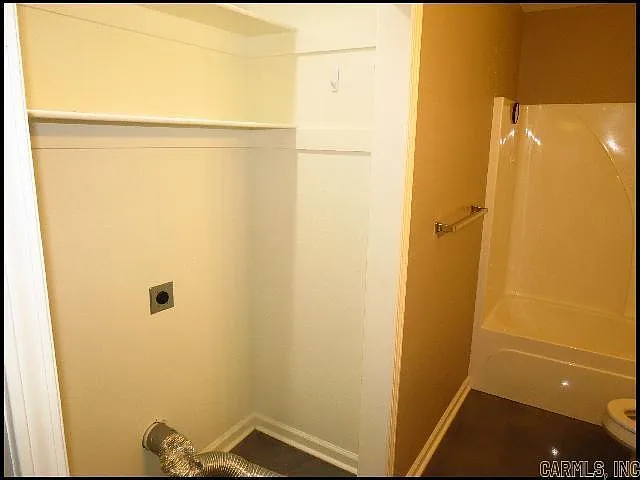 306 Barnes St — Photo 8