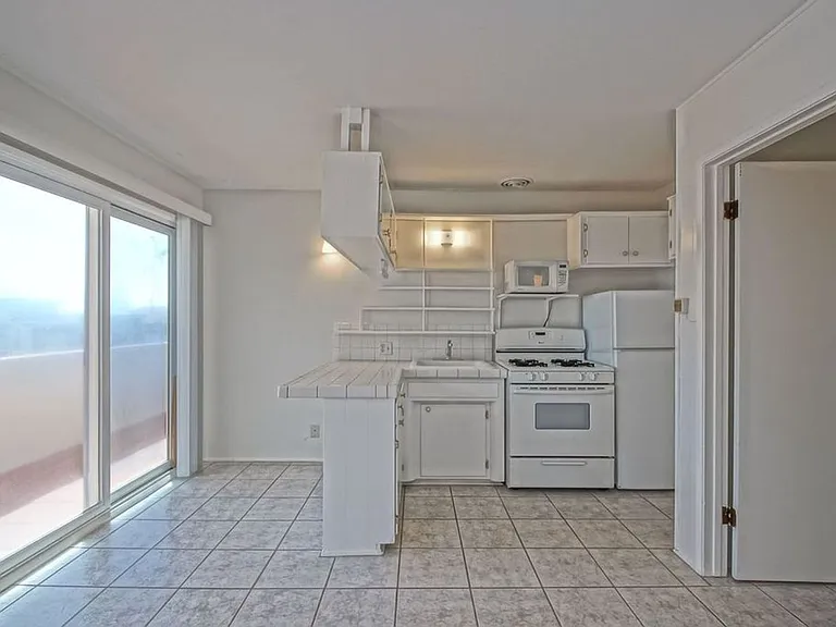 3814 Highland Ave — Photo 7