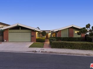 5116 Los Hermosos Way, Los Angeles, CA 90027