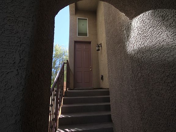 5th image of 10633 Nevada Falls Ave
