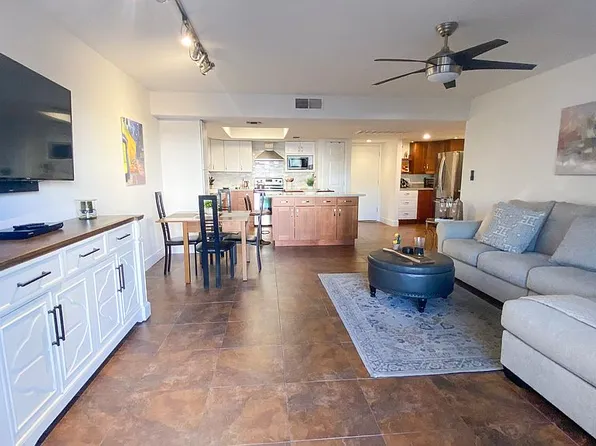 7830 E Camelback Rd Unit 102, Scottsdale, AZ 85251