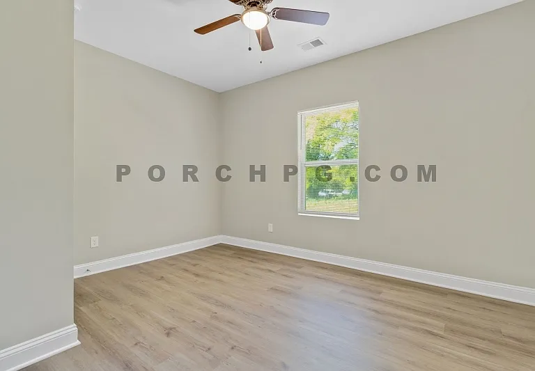 1211 Spring Creek St SW #B — Photo 11