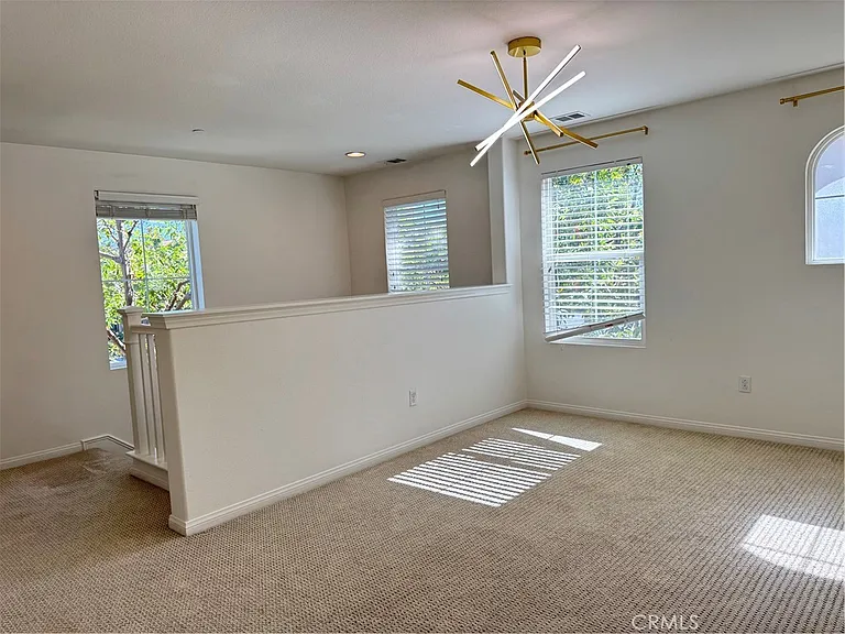 2492 Trojan Way — Photo 7