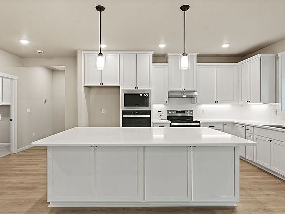 812 L ST NE by Aho Construction