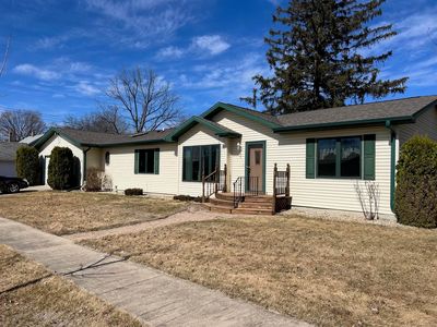 405 Clay St, Clermont, IA, 52135