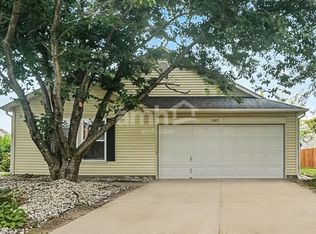 1315 King Maple Dr, Greenfield, IN 46140