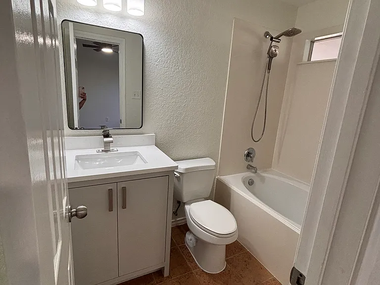 9006 Wildbird Ln — Photo 16