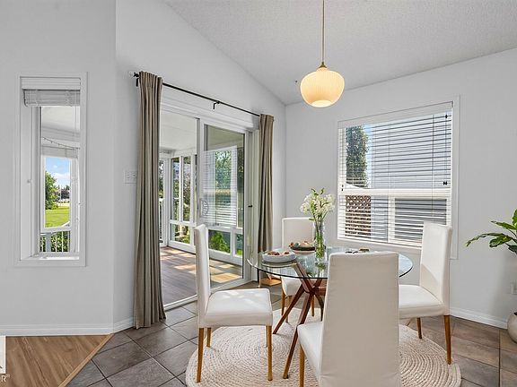3rd image of 387 Foxboro Way
