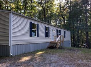 70 Brook Ln, Weems, VA 22576
