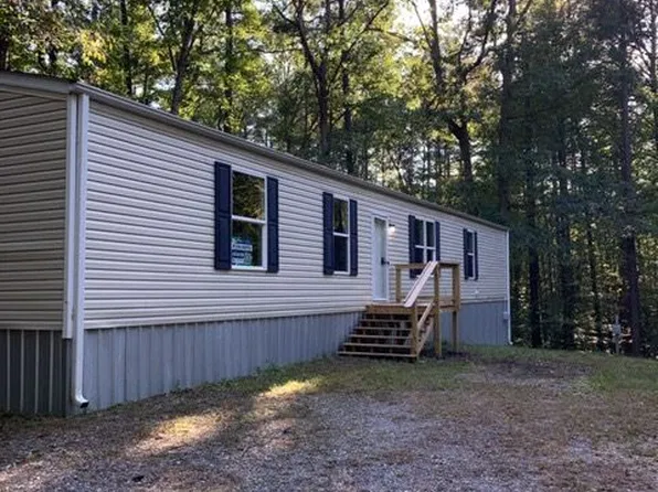 70 Brook Ln, Weems, VA 22576