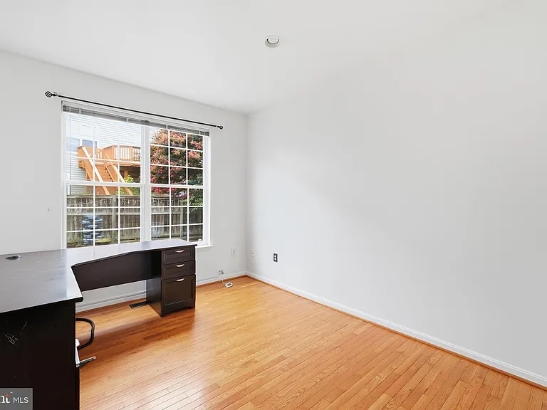2917 Markhams Grant Dr — Photo 28
