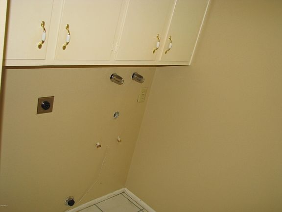 5th image of 10042 W Bolivar Dr