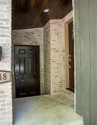 4th image of 2548 Wicker Ave