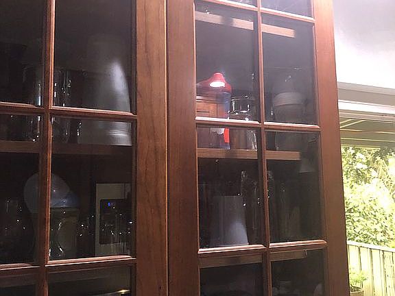 Upper kitchen cabinets, Cher