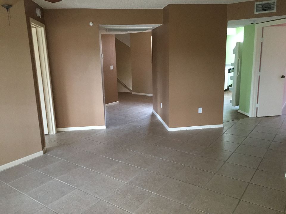 1st image of 2614 SE 19th Ct