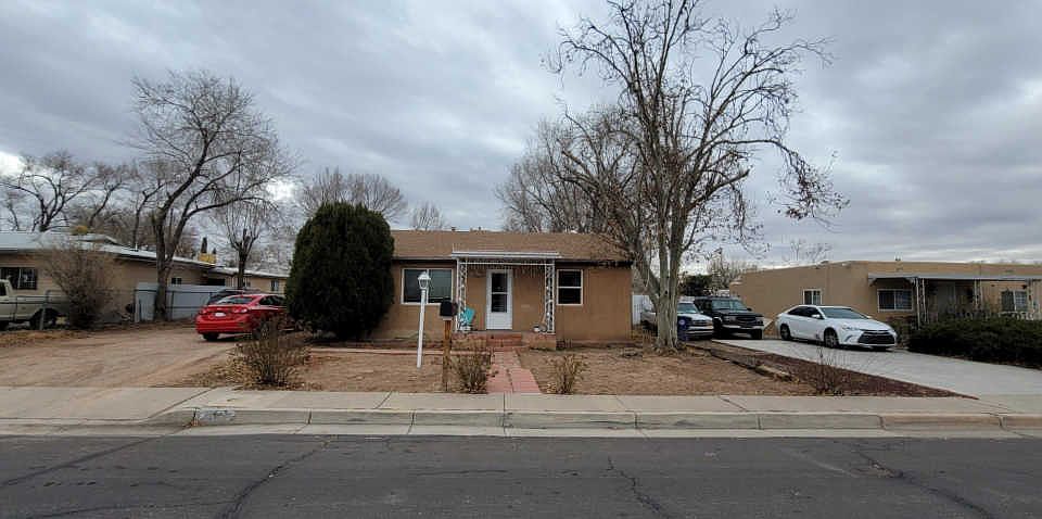 2nd image of 2532 Aspen Ave NW