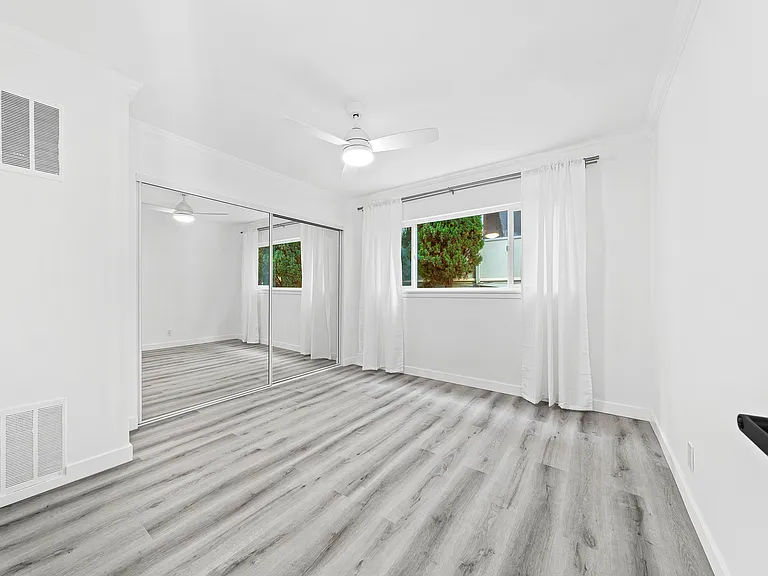 1102 Euclid St #1 — Photo 25