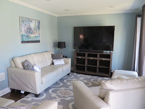 2nd image of 4019 Kolze Ave