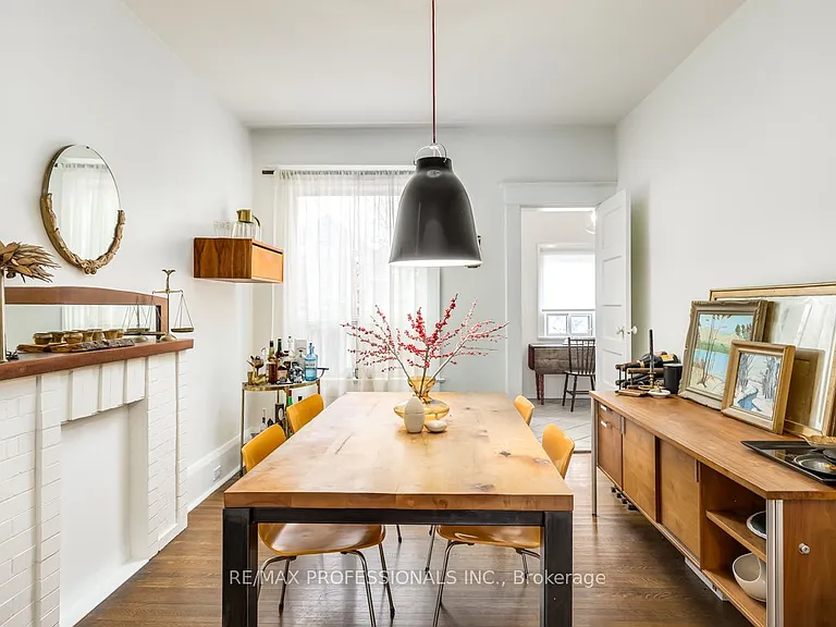 1381 Lansdowne Ave — Photo 9
