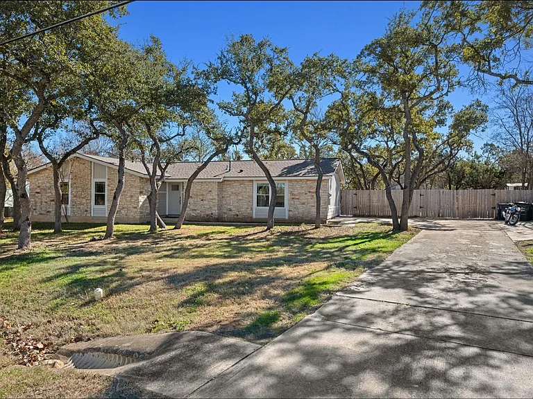 712 Ruby Isle Dr — Photo 3
