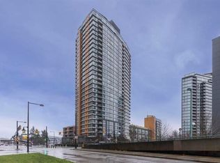 33 Smithe St #702, Vancouver, BC V6B 0B5