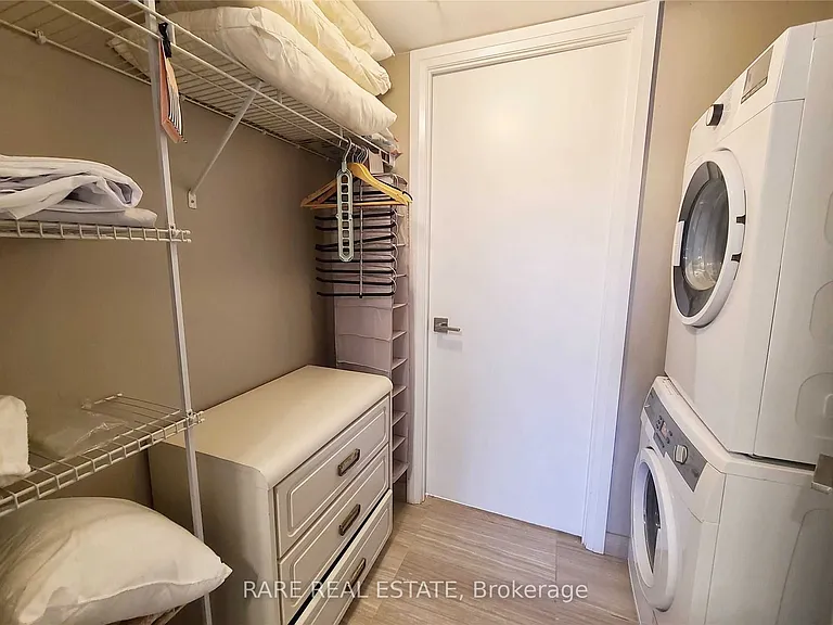 565 Wilson Ave #320W — Photo 13