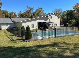 1341 N 19th St, Murphysboro, IL 62966