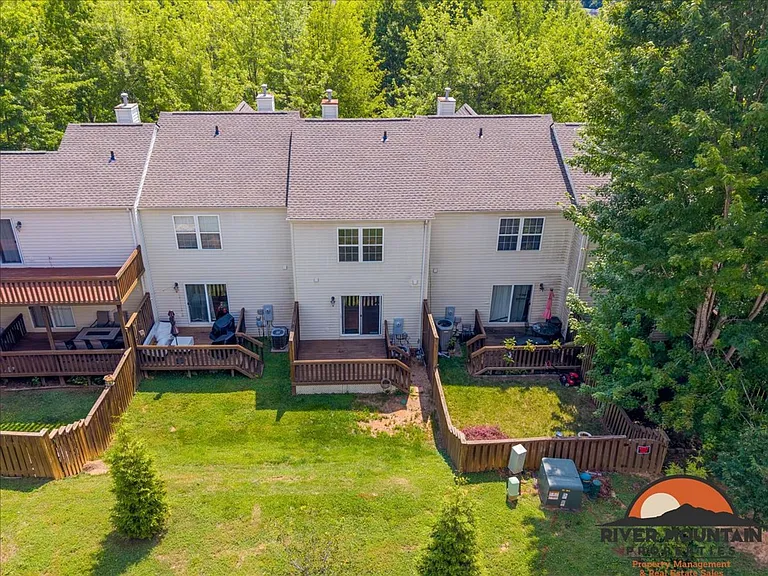 1140 Orange Leaf Ct NW — Photo 8