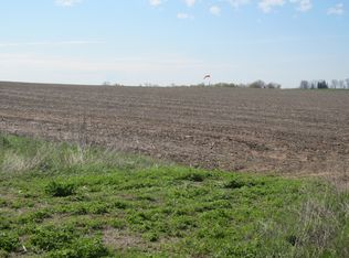 Commercial Drive, Waupaca, WI 54981