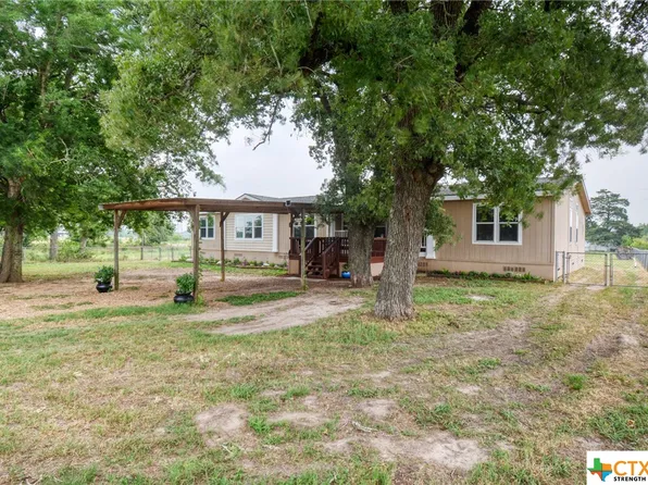 1048 County Road 111, Giddings, TX 78942