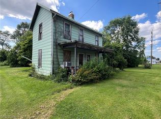 1805 S 6th St, Coshocton, OH 43812