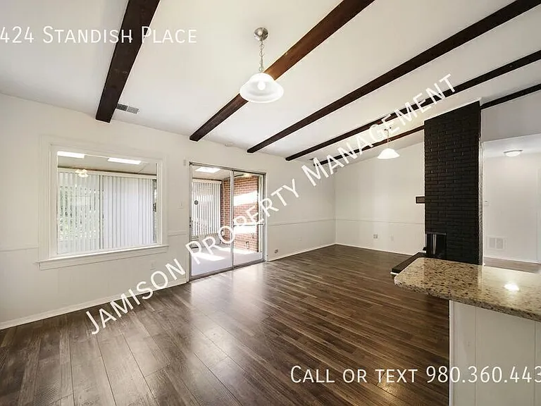 1424 Standish Pl — Photo 17