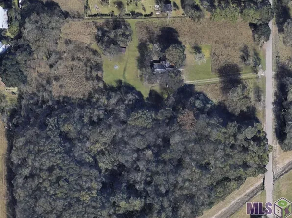 3 Aikens Rd #D, Prairieville, LA 70769