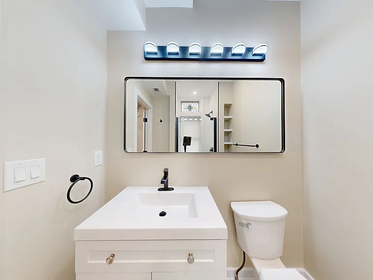 Waldorf Lofts — Photo 37