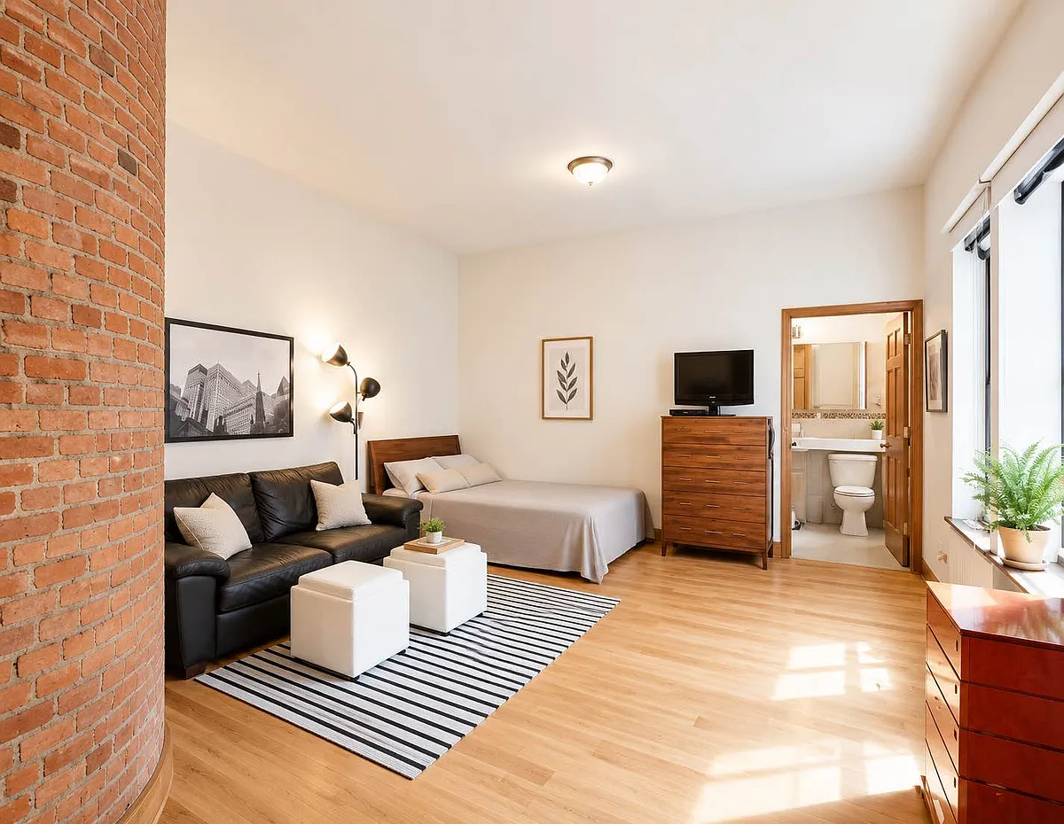 Building Photo - 294 W 92nd St #3E