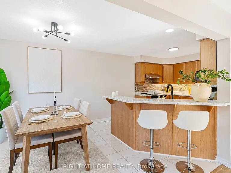 754 Hedgerow Pl — Photo 11
