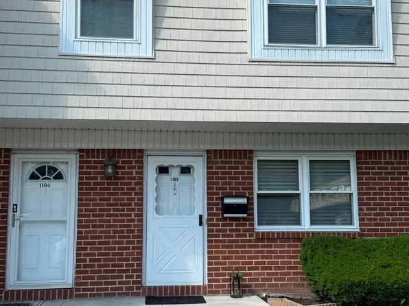 1103 Silver Ct, Hamilton, NJ 08690
