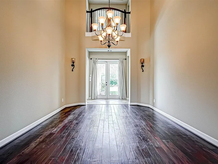 2914 Cotswold Ln — Photo 12