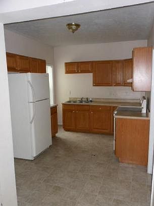 4th image of 340 Jackson Pl