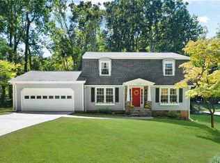 5090 Larry Ln, Marietta, GA 30068