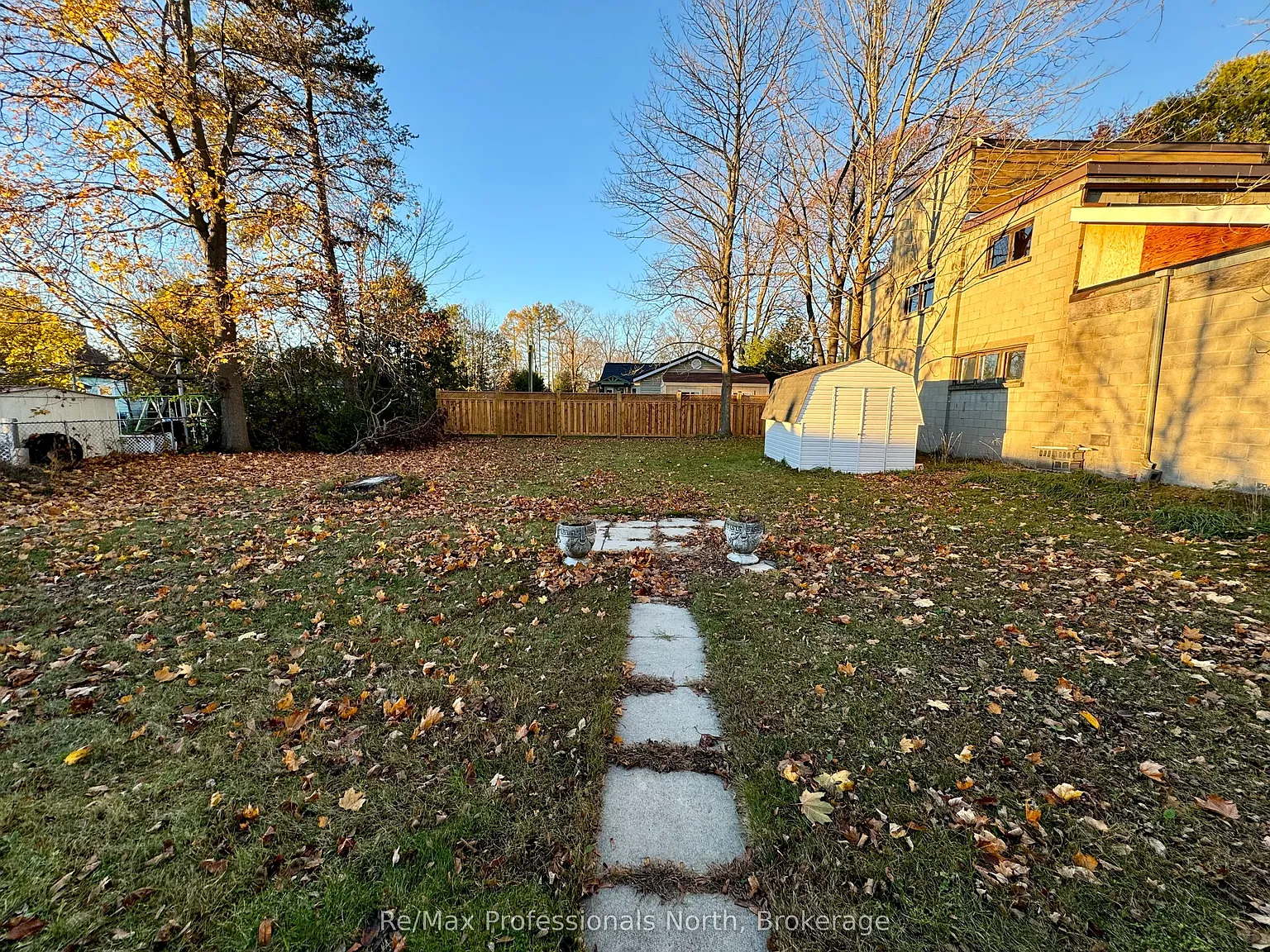 3 bed, $2,800 — Photo 2