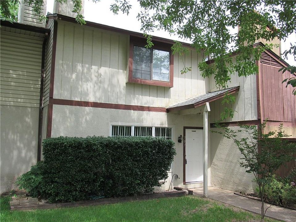 1st image of 707 Danielle Ln
