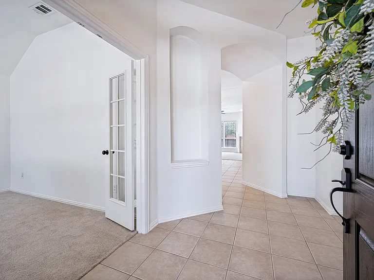 1343 Bent Tree Dr — Photo 2
